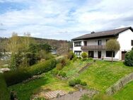 Ruhig gelegenes, freistehendes Haus mit Garten, Terrasse, Balkon, Garage und einmaligem Ausblick in Gerolstein - Gerolstein