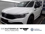 VW Tiguan, 2.0 TDI R-Line, Jahr 2023 - Wolfsburg