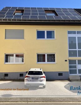 Attraktives 3-Familienhaus mit PV in Oberbexbach - Ideal für private Investoren und Eigennutzer - Bexbach