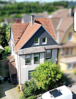 SCHADE IMMOBILIEN - Renovierte 2-Zimmerwohnung in der Nähe von der Parkstraße zu vermieten! - Lüdenscheid