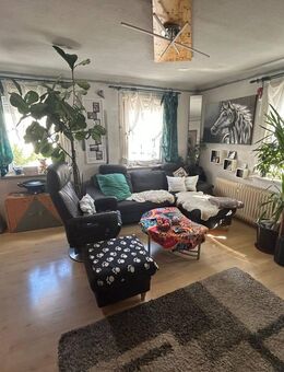 Großzügiges Wohnhaus mit 2 Einheiten, Garten und Entwicklungsmöglichkeiten - Gingen (Fils)