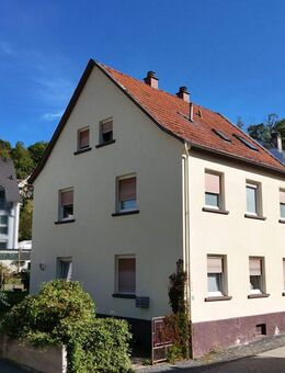 Kapitalanlage Stromberg: Gepflegtes 3-Familienhaus mit 5,3 % Rendite - Stromberg