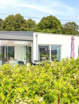 Modernste Technik und Energieeffizienz! (Rollstuhlgeeigneter) Bungalow, voll möbliert in Traumlage! - Morbach