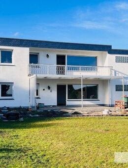 Bungalow + Einliegerwohnung mit herrlichem Weitblick in Niederense zu verkaufen! - Ense