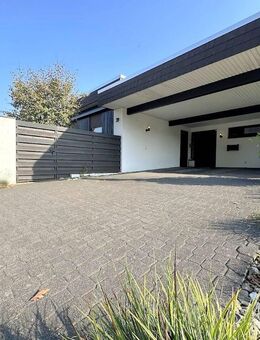 **BUNGALOW mit Einliegerwohnung-drei Terrassen-offener Wohnraum-Ruhe und Privatsphäre** - Viersen