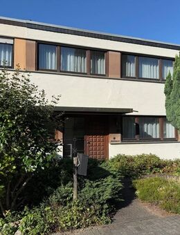 BONN BEUEL Niederholtorf, helles Reiheneckhaus mit 5 Zimmer, ca. 148 m² WNfl. große Terrasse, Keller - Bonn
