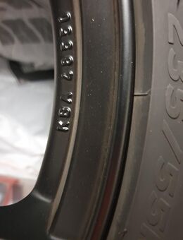 Winterreifen auf Alufelge für Audi Q3 von Hankook zu verkaufen. - Friedland (Niedersachsen)