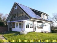 Anlageobjekt: Zweifamilienhaus - vermietet - Photovoltaik, Vollkeller, Garage, Energiewert C - Lamstedt
