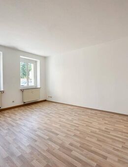 Sofort Bezugsfertig + Top-Bad mit Dusche + Wohnen im Grünen - Plauen