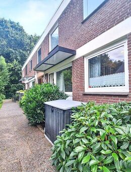 Stilvolles, sehr gepflegtes Reihenhaus mit liebevoll angelegtem Garten, Sonnenterrasse und Garage! - Lübeck