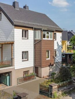 Charmantes Zweifamilienhaus mit Potenzial - Baujahr um 1900 - Wilkau-Haßlau