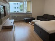 Moderne möblierte 3-Zimmer-Wohnung mit Balkon - München