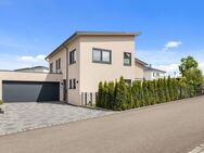 Modernes Einfamilienhaus mit Smart-Home, Kaminofen und Doppelgarage - Straubenhardt
