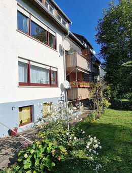 3-FH mit 210 qm Wfl. * Doppelgarage * schöner Außenbereich* teilw. vermietet - Stuttgart