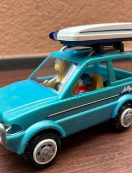 Playmobil Family Fun 9281 Auto mit Dachbox - Münster