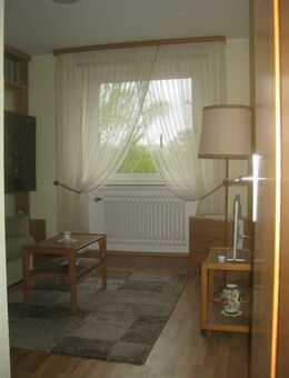 Helle Drei-Zimmer-Wohnung mit Balkon und Grünblick in ruhiger Lage von Hannover - Hannover