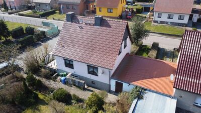 Einfamilienhaus mit Garten, Garage und Vollkeller in 29410 Salzwedel OT Pretzier zu verkaufen.