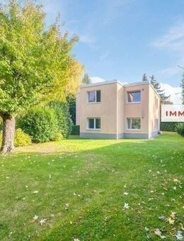 IMMOBERLIN.DE - Toplage! Exquisite Wohnung mit ruhigem Südwestbalkon & Pkw-Stellplatz - Berlin