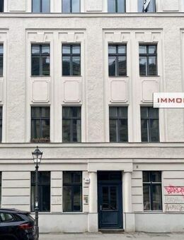 IMMOBERLIN.DE - Adrette Altbauwohnung mit Sonnenbalkon in sehr gefragter Lage - Berlin