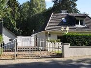 Schönes EFH in Ortsrandlage mit Holzhaus und Bauerwartungsland - Hohenlockstedt