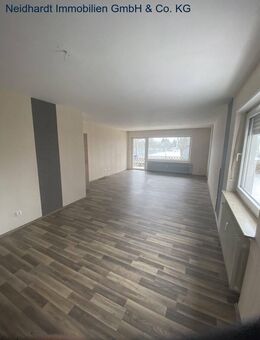 Helle schöne 3 Zimmer Wohnung in der Kerngemeinde Flieden - Flieden