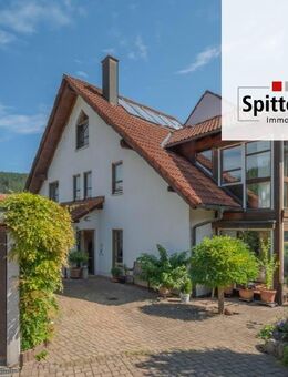 Sehr beliebte Wohnlage! Familien-Doppelhaushälfte in Schramberg auf dem Schlangenbühl. - Schramberg