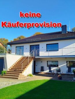 Einfamilienhaus, Gartenhaus, Garage und Carport - Heinrichswalde