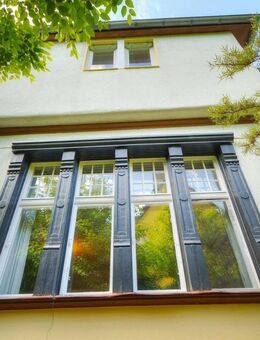 Mehrgenerationen-Villa der späten Gründerzeit mit parkähnlichem Grundstück & Bauland in 2. Reihe - Berlin