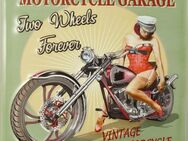 Tolles Blechschild Motorcycle Two Wheels Motorrad Pin Up Girl Biker 40x40 cm - 022 - München