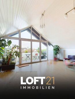 ** Charmante 3-Zimmer-Dachgeschosswohnung mit Studio-Flair und großem Balkon - Garage inklusive! ** - Gaimersheim