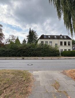 Mehrfamilienhaus-Grundstück mit Altbebauung (Frei von Mietverhältnissen) - Hamburg
