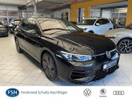 VW Passat Variant, 2.0 TDI R-Line Black IQ A, Jahr 2024 - Demmin