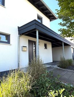 Wohnen auf hohem Niveau mit edlen Details und vielen Extras - Rödental