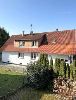 Kuppenheim: Solides, frei stehendes 2-3-Familienhaus mit ganz viel Platz im, als auch ums Haus herum - Kuppenheim