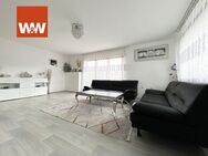 Sorry..leider schon reserviert. Zwei-Familien- Haus. 11 Zimmer auf 453 m². Grundstück mit 1.254 m² . - Tuttlingen