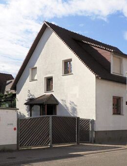 Stattliches Einfamilienhaus mit Scheune und sehr viel Platz - Linkenheim-Hochstetten