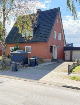 Wohnhaus mit Garage auf Erbpachtgrundstück in Meppen zu verkaufen - Meppen