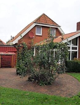 Gemütliches Einfamilienhaus mit großem Wintergarten, Doppelcarport, Terrasse und Garten - Stadum