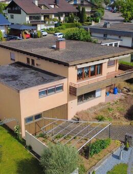Großzügiges Einfamilienhaus mit herrlicher Aussicht und viel Gestaltungsspielraum - Mundelsheim