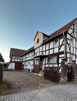 Philippsthal, Wohnhaus mit Nebengebäuden - Philippsthal (Werra)