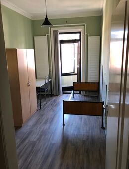 Möbliertes Verandazimmer im trendigen Stuttgarter Osten / ab 01.07. - Stuttgart