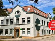 Mehrfamilienhaus in Friedland, eine große Wohnung für Eigennutzer, 3 vermietet + 2 Ferienwohnungen - Friedland (Mecklenburg-Vorpommern)