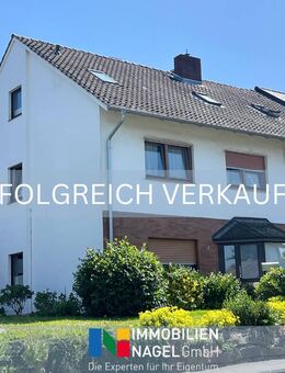 Mehrgenerationenwohnen oder Kapitalanlage - charmantes Reihenendhaus mit drei Einheiten! - Bad Oeynhausen
