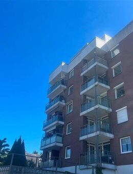 Hell, sonnig, lichtdurchflutet: Großzügige 3-Zimmer-Wohnung mit 2 Balkonen und TG-Stellplatz! - Hamburg