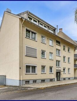Mehrfamilienhaus mit 6 WE,Garagen, Carport und freier Eigentümerwohnung - Remscheid