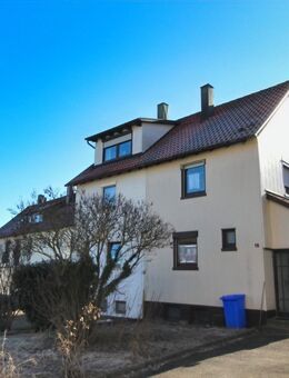 Renovierte Doppelhaushälfte in ruhiger Lage - Bitz