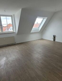 2-Zimmer Maisonettwohnung (über zwei Etagen) Fahrstuhl vorhanden - Hildburghausen