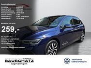 VW Golf, 1.5 VIII eTSI Active, Jahr 2022 - Sigmaringen