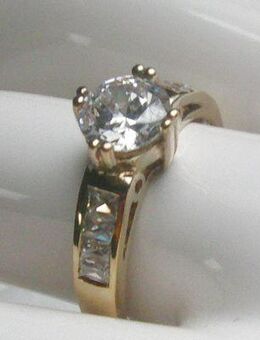 Ring, 925 Silber, vergoldet mit gefassten Topassteinen - Stemmen