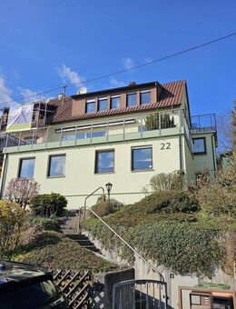 Charmante Doppelhaushälfte mit Charakter - mit großer Dachterrasse und traumhaftem Ausblick! - Leonberg (Baden-Württemberg)